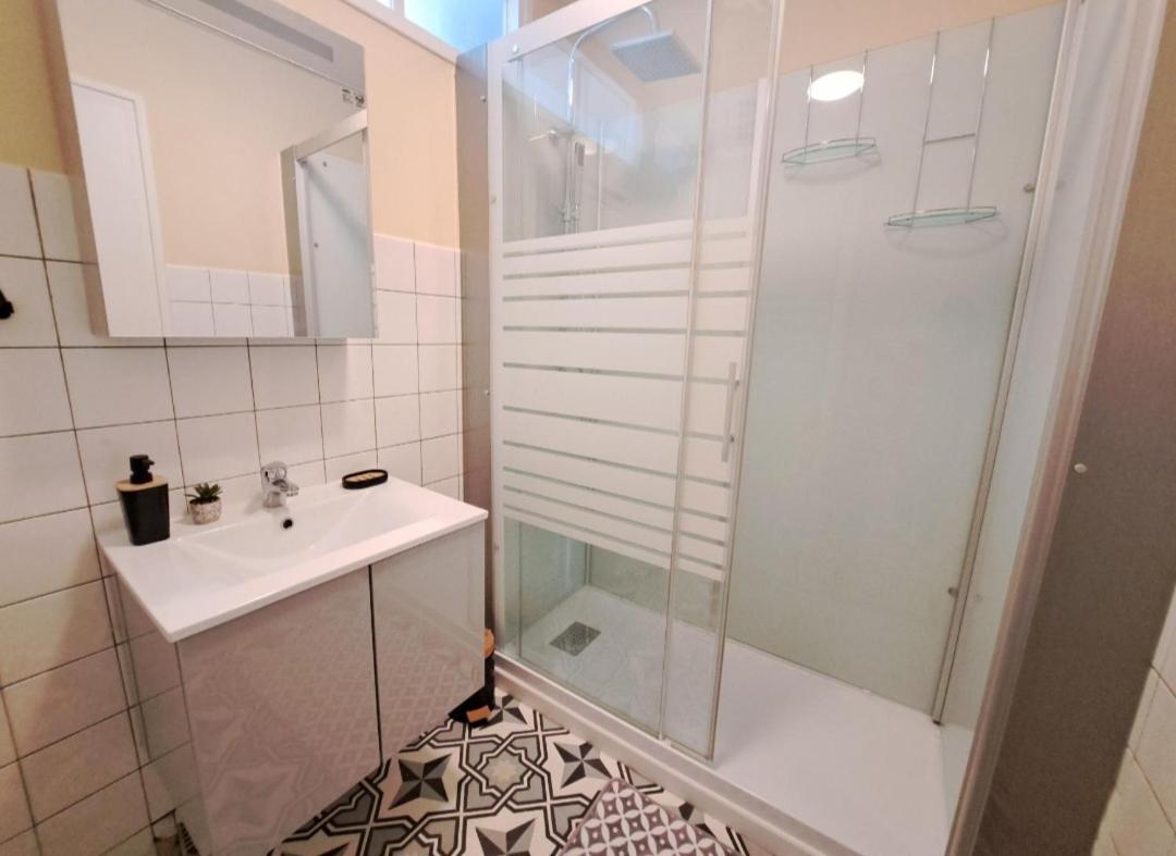 Magnifique T3 Avec Balcon Au Pied Du Metro Colbert Lägenhet Tourcoing Exteriör bild
