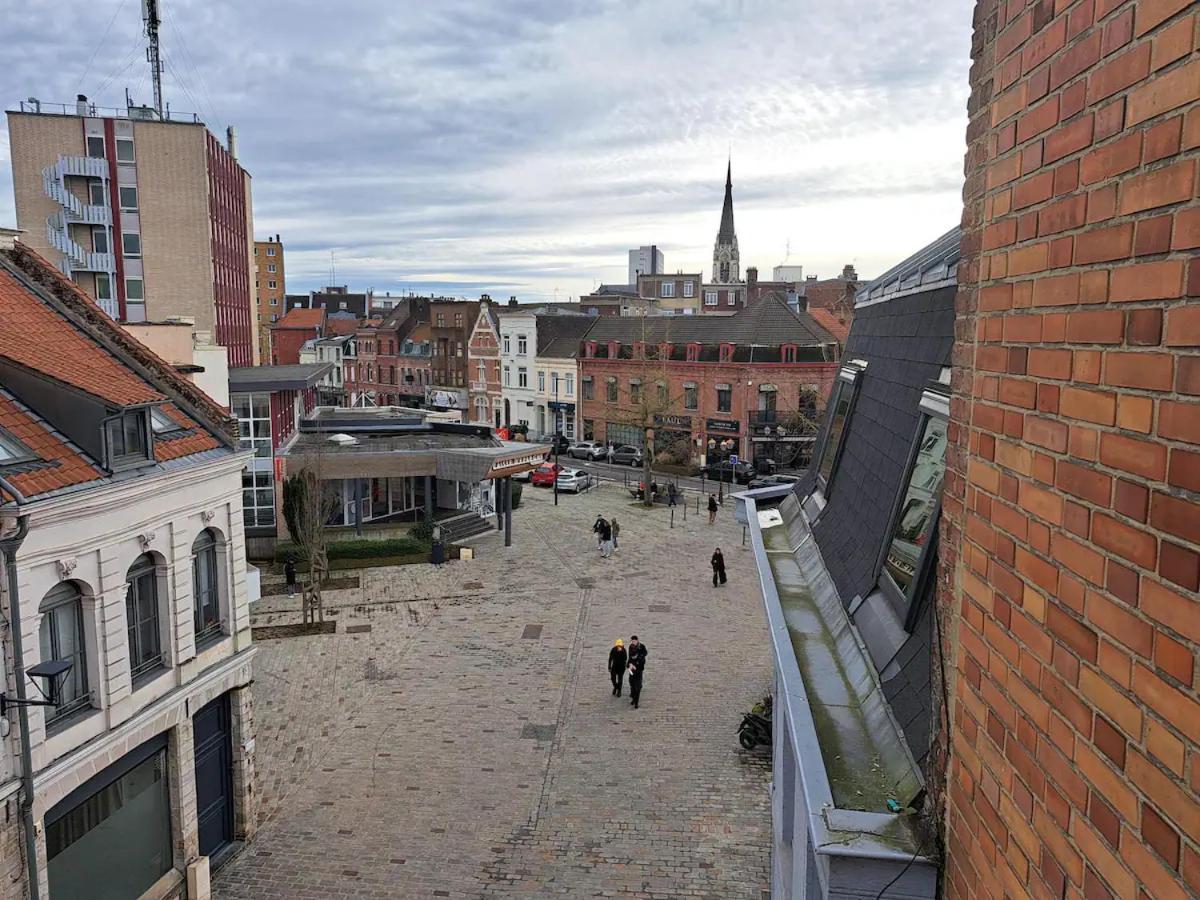Magnifique T3 Avec Balcon Au Pied Du Metro Colbert Lägenhet Tourcoing Exteriör bild